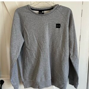 Under Armour Men's Crewneck Gray Sweater